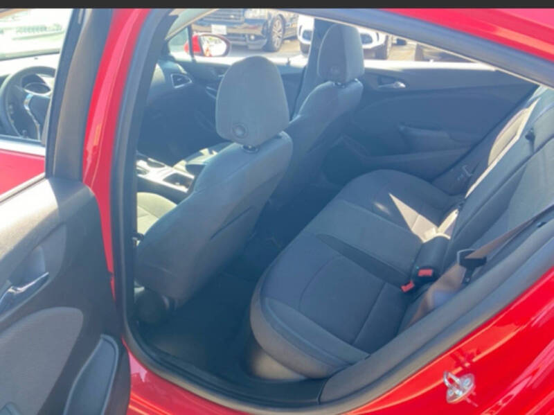 2017 Chevrolet Cruze LT Auto