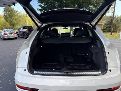 2016 Audi Q3 2.0T quattro Prestige