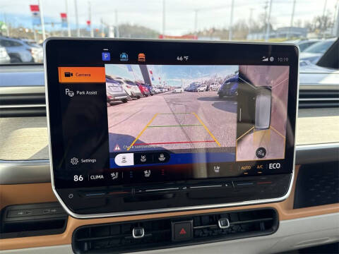 2025 Volkswagen ID. Buzz Pro S Plus 4Motion