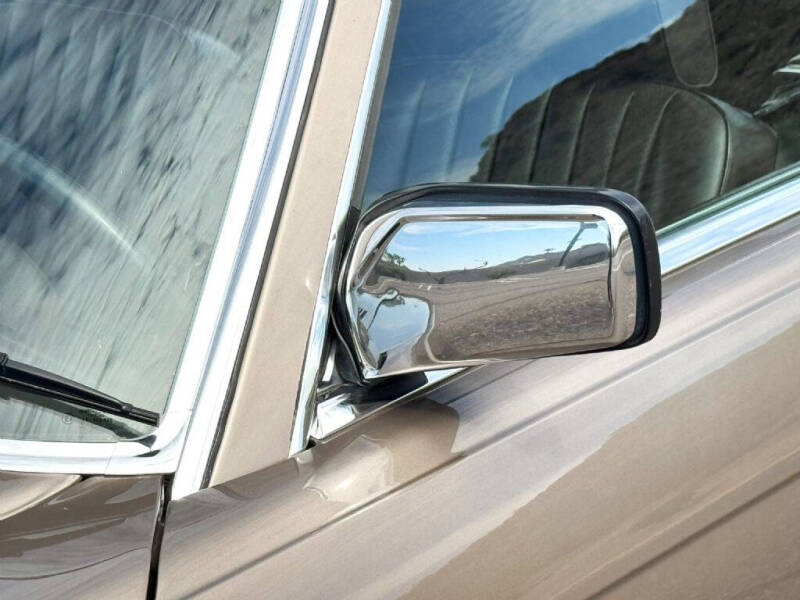 1989 Mercedes-Benz 560-Class 560 SL