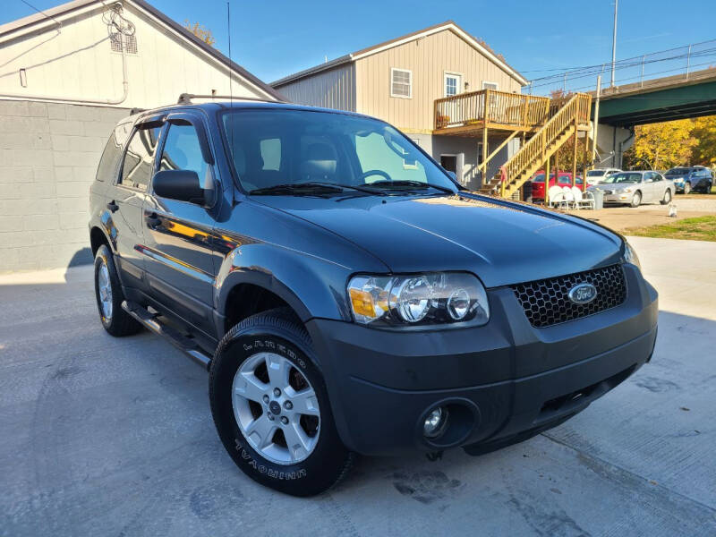 2006 Ford Escape for sale at Dalton George Automotive in Marietta OH