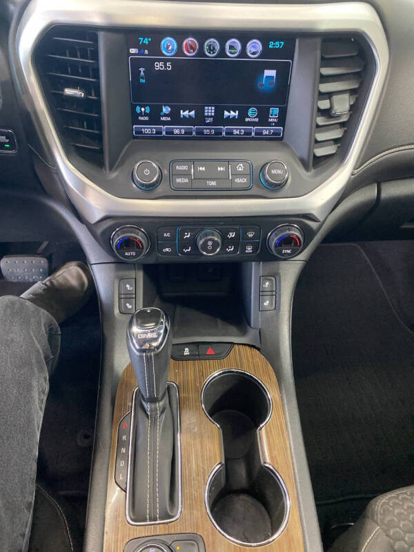 2019 GMC Acadia SLE-2