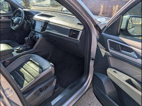 2022 Volkswagen Atlas Cross Sport V6 SEL Premium R-Line 4Motion