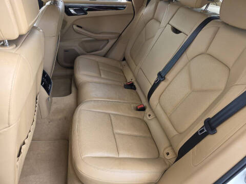 2016 Porsche Macan S