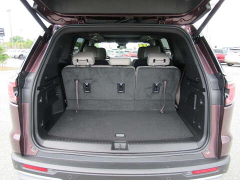 2024 GMC Acadia Elevation