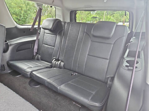 2017 Chevrolet Suburban LS