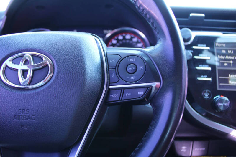 2019 Toyota Camry XSE