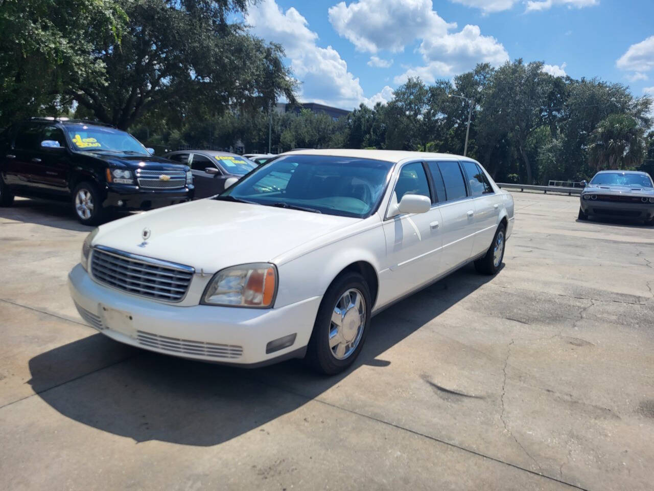 2000 Cadillac Deville Professional for sale at FAMILY AUTO BROKERS in Longwood, FL