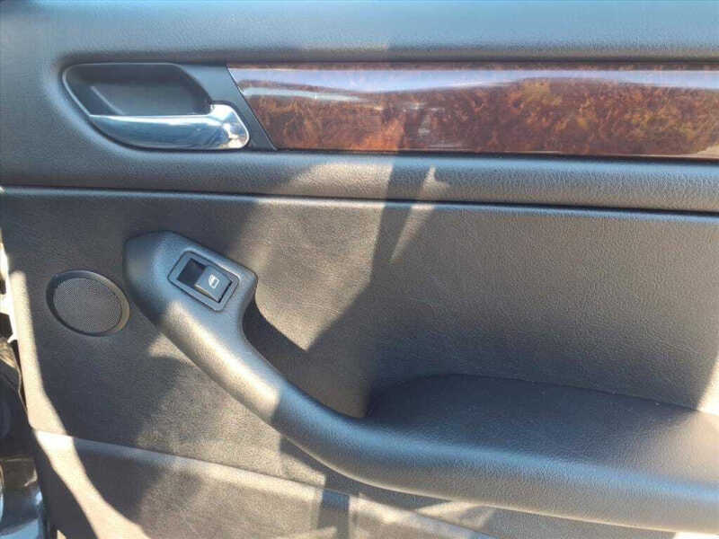 2005 BMW 3 Series 325i