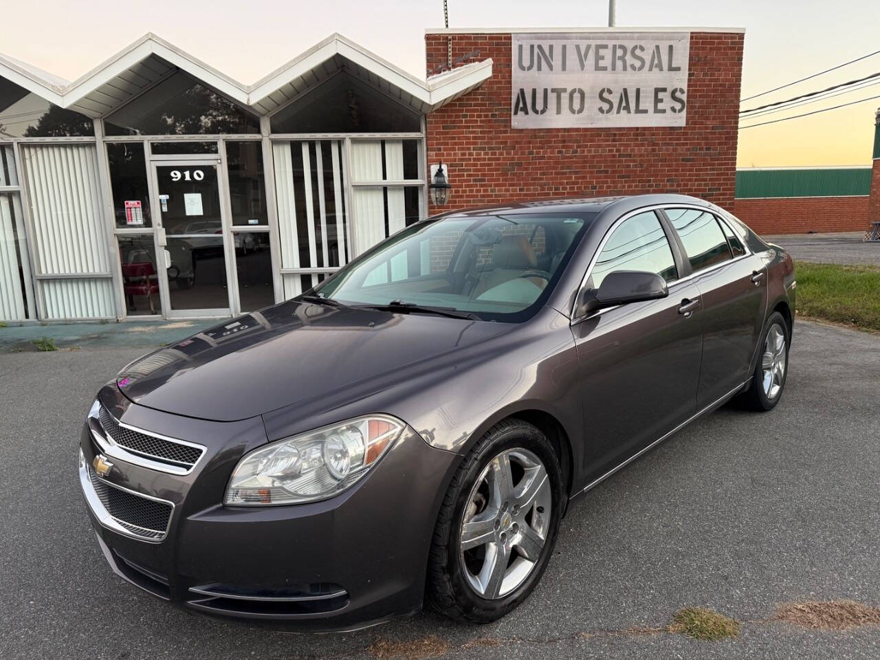 2011 Chevrolet Malibu for sale at Universal Auto Sales LLC in Burlington, NC