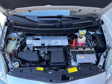 2010 Toyota Prius III