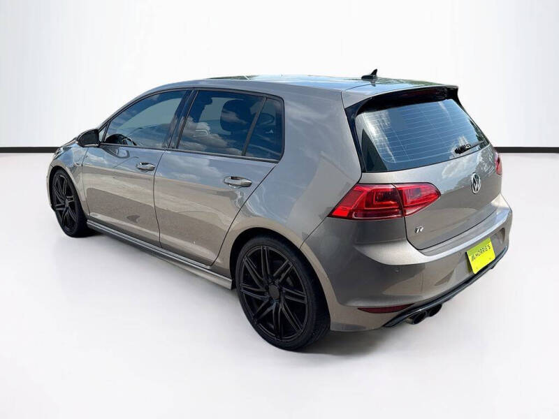 2017 Volkswagen Golf R 4Motion