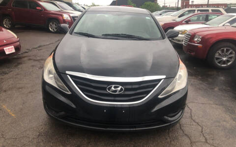 2011 Hyundai Sonata for sale at Six Brothers Mega Lot in Youngstown OH