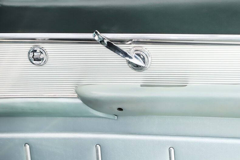 1962 Ford Thunderbird