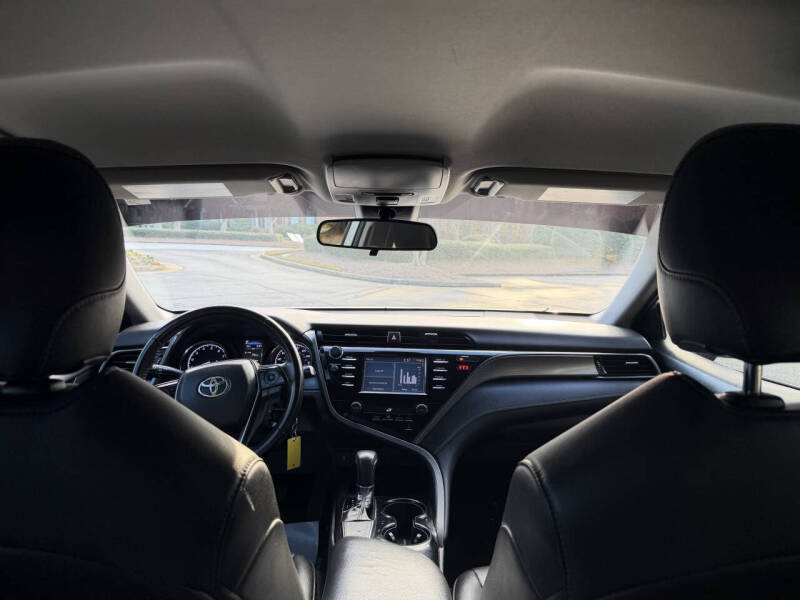 2019 Toyota Camry SE