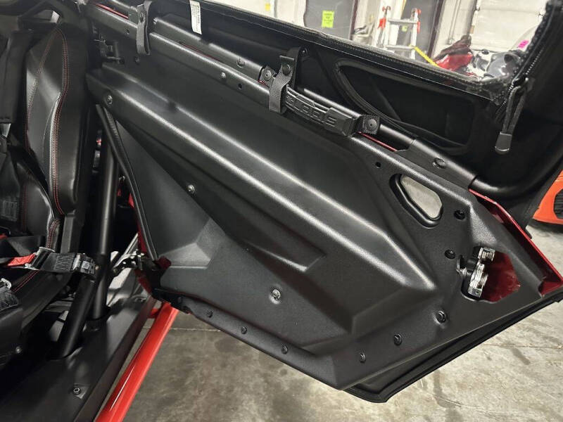 2022 Polaris RZR PRO XP 4 Premium Ride Comm