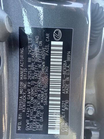 2025 Lexus ES 300h F SPORT Design