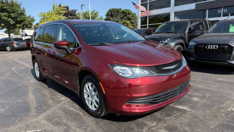 2017 Chrysler Pacifica Touring