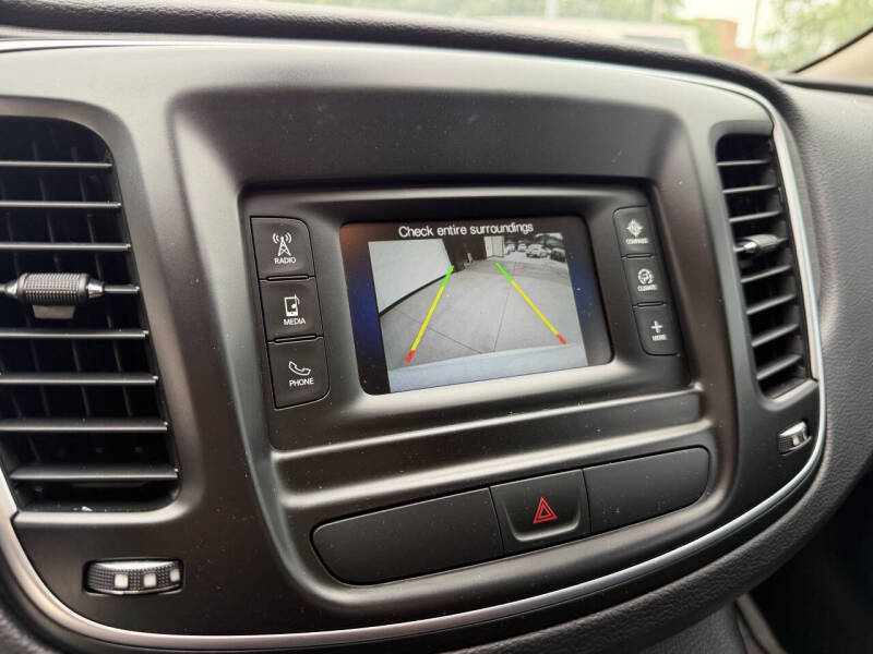 2016 Chrysler 200 Limited