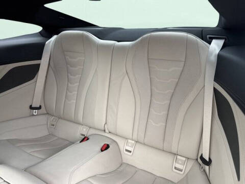 2025 BMW 8 Series 840i