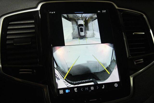 2024 Volvo XC90 B5 Plus Bright Theme