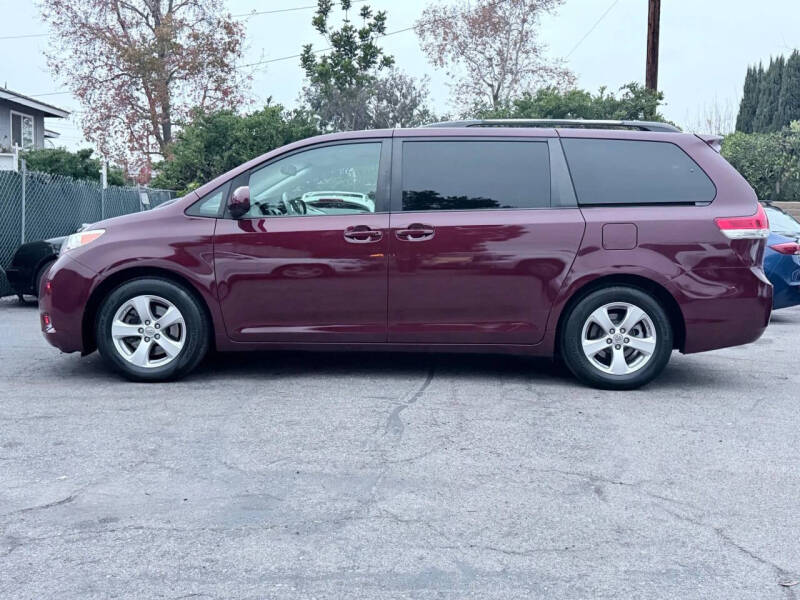 2011 Toyota Sienna