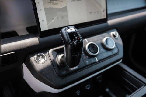 2022 Land Rover Defender 110 X-Dynamic SE