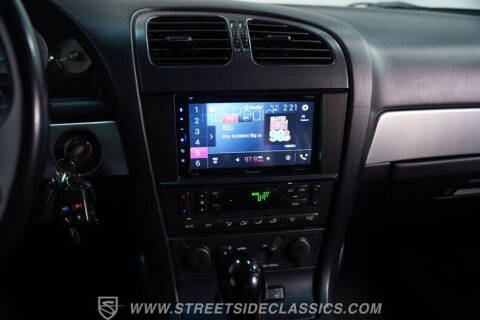 2005 Ford Thunderbird Deluxe