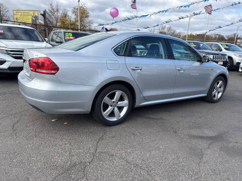 2015 Volkswagen Passat 1.8T Limited Edition