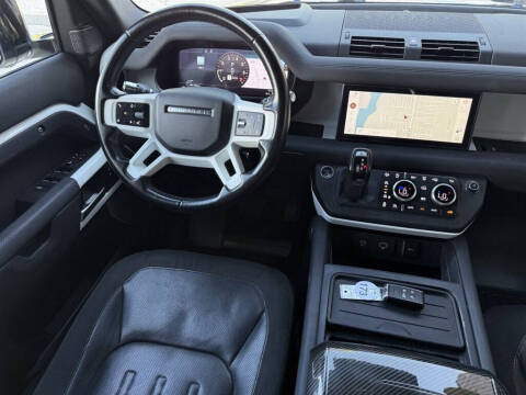 2021 Land Rover Defender 110 SE