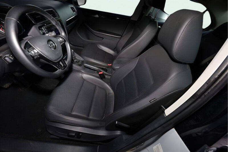 2017 Volkswagen Jetta 1.8T SEL