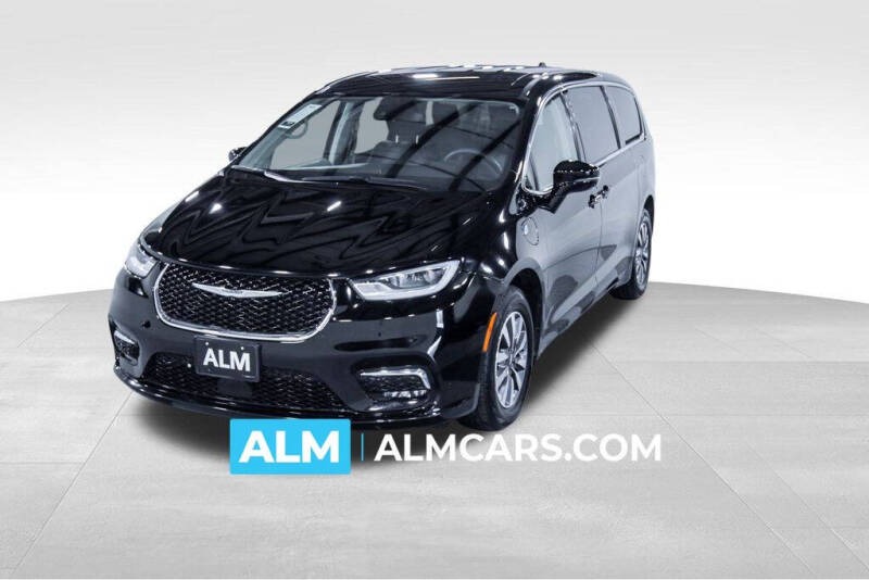 2024 Chrysler Pacifica Plug-In Hybrid Select
