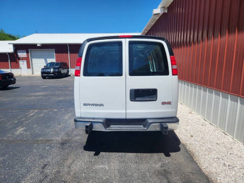 2017 GMC Savana 2500