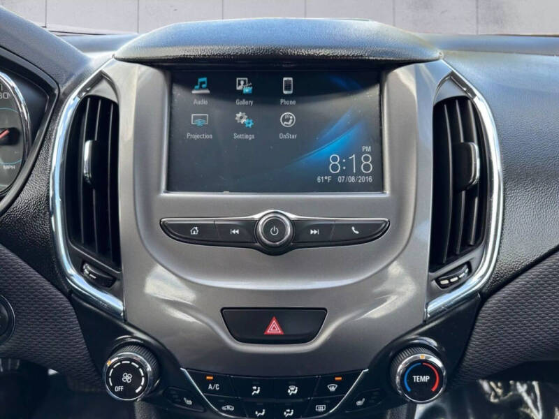 2017 Chevrolet Cruze LT Auto