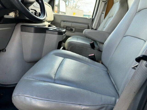 2014 Ford E-Series E-450 SD