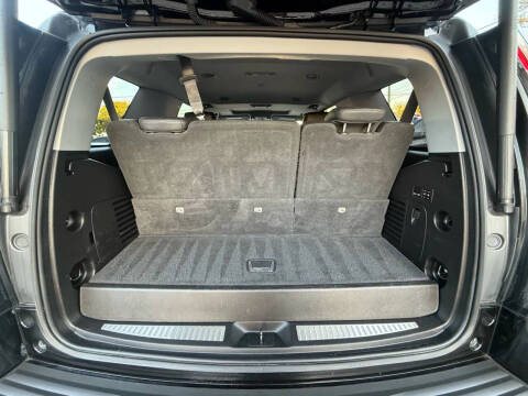 2018 Cadillac Escalade Luxury