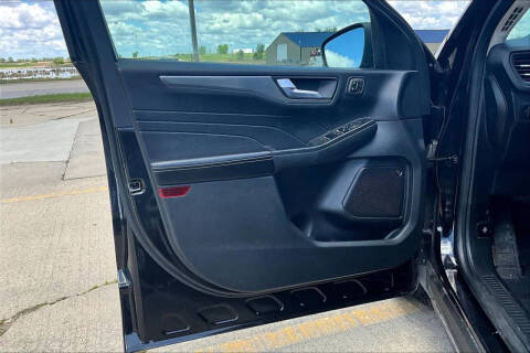 2021 Ford Escape Titanium