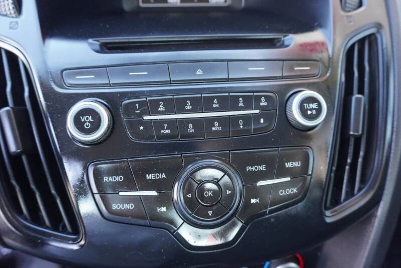 2016 Ford Focus S