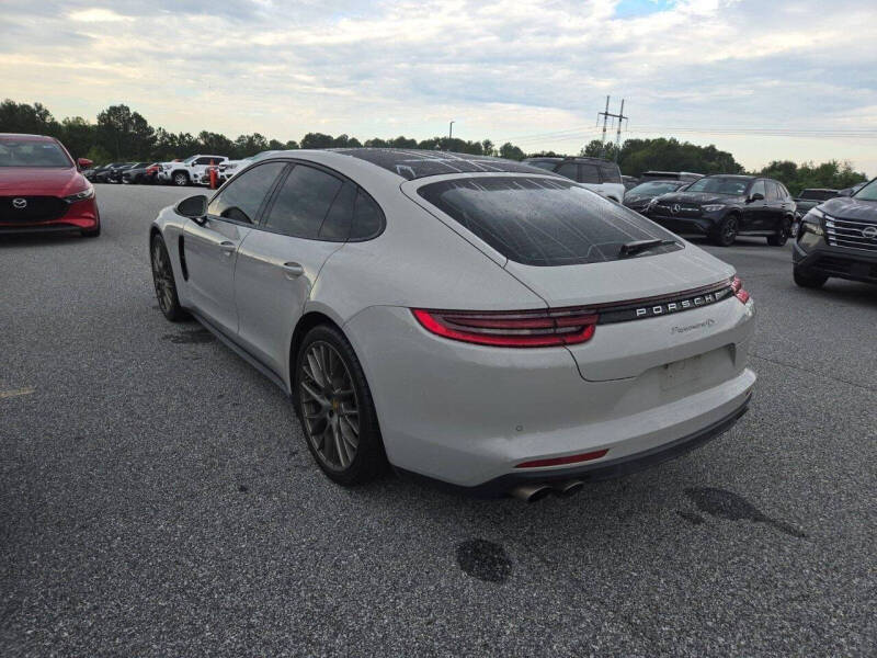2017 Porsche Panamera 4S