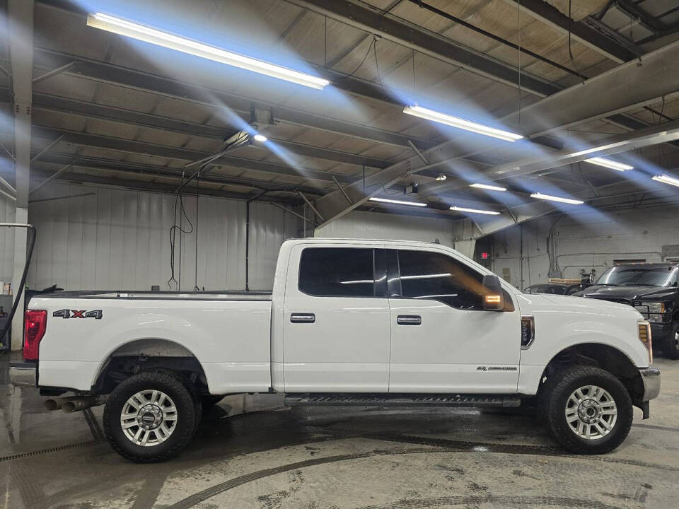 2019 Ford F-250 Super Duty XLT's photo