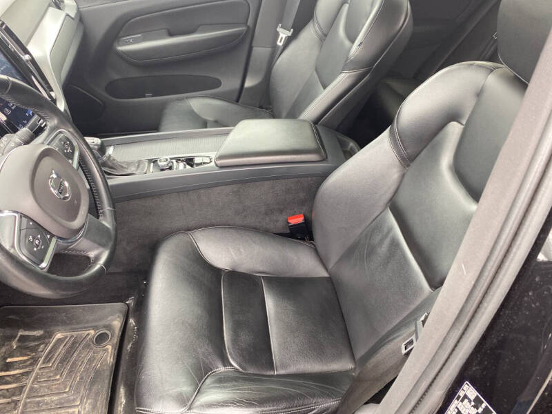 2019 Volvo XC60 T5 Momentum