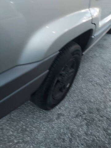 2004 Jeep Grand Cherokee Laredo