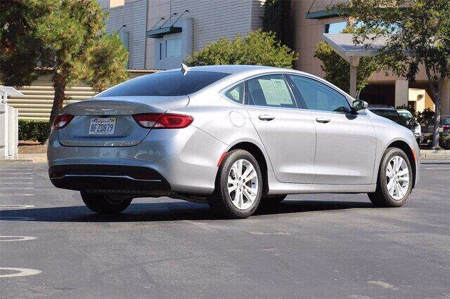 2016 Chrysler 200 Limited