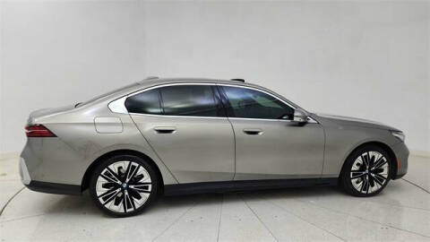 2025 BMW 5 Series 530i xDrive