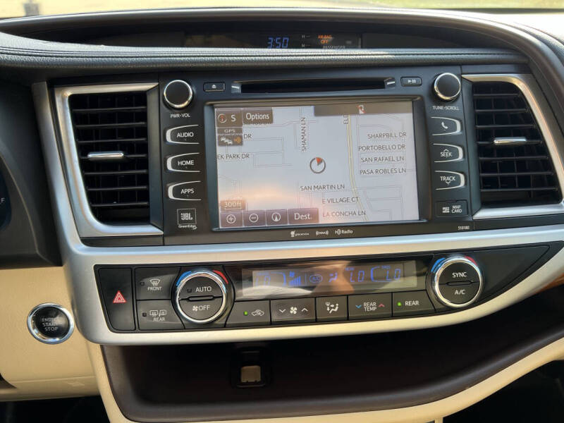 2018 Toyota Highlander Limited Platinum