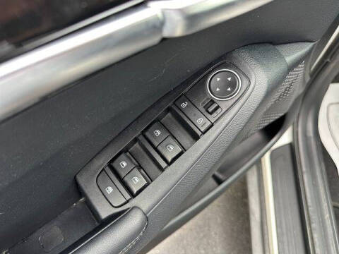 2023 Kia Seltos EX