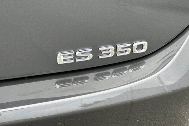 2025 Lexus ES 350