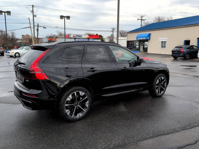2026 Volvo XC60 B5 Plus