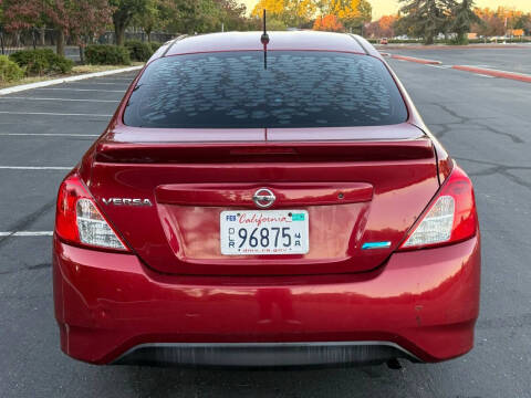 2016 Nissan Versa 1.6 S