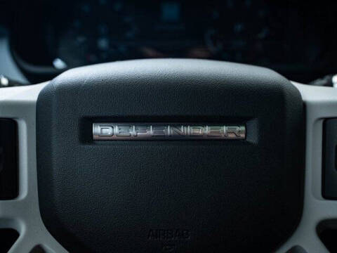 2025 Land Rover Defender 110 P500 X-Dynamic SE